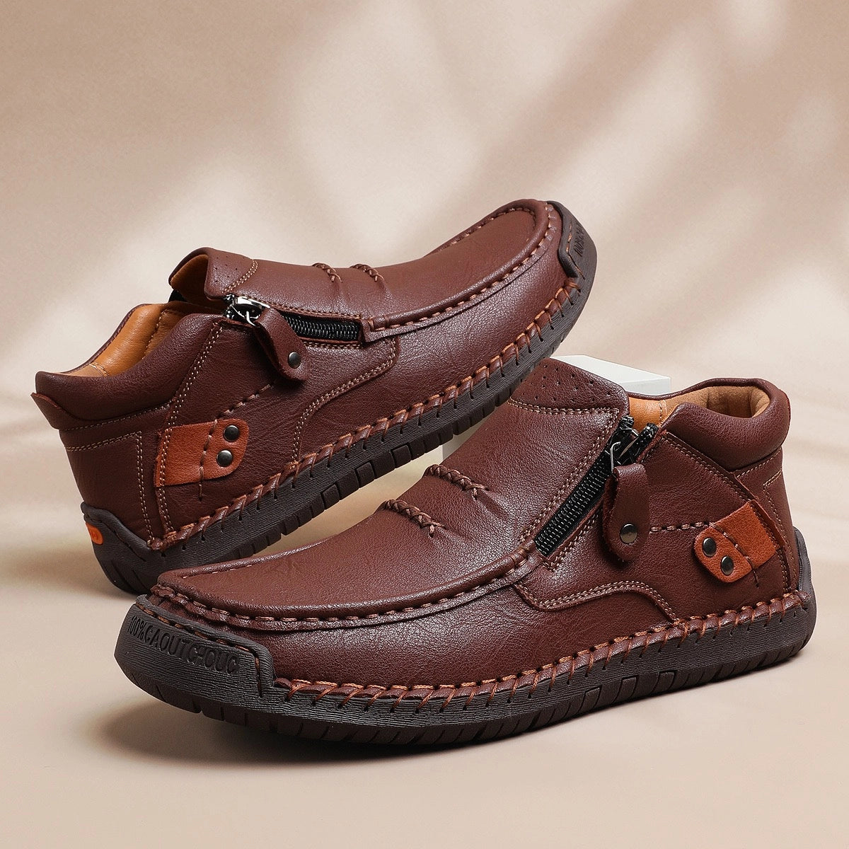 Conforto Premium em Couro Genuíno Lorenzo – Feito à Mão para o Seu Dia a Dia